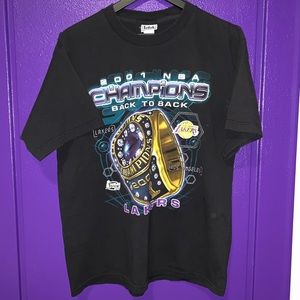 Lakers tee shirt